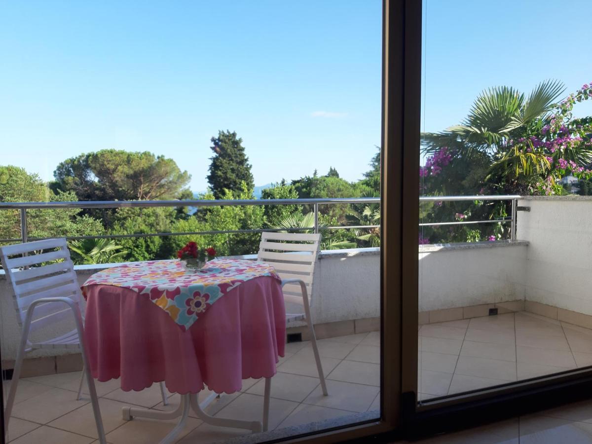 אופטיה Apartments Stella מראה חיצוני תמונה